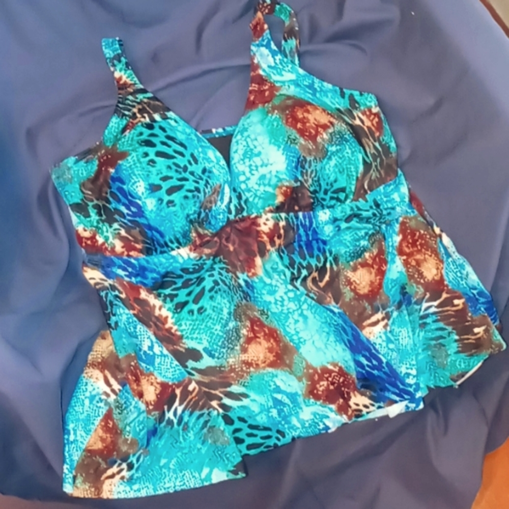 Venus Tankini size 20
